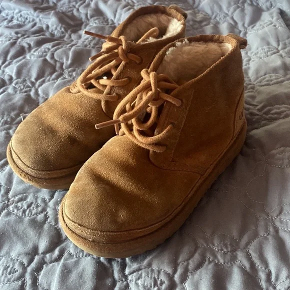 Brown - Picture 3 of 5